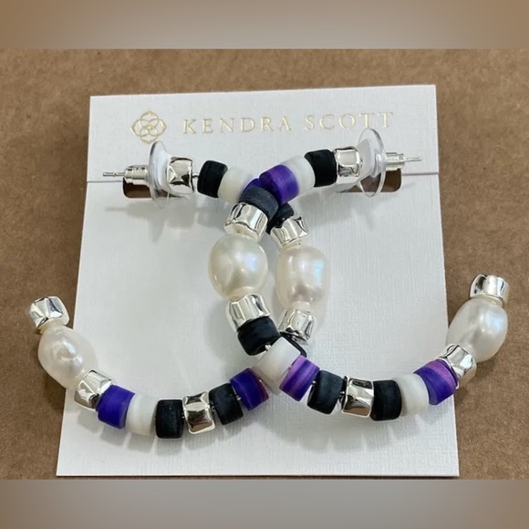 Kendra Scott earrings - Picture 5 of 6